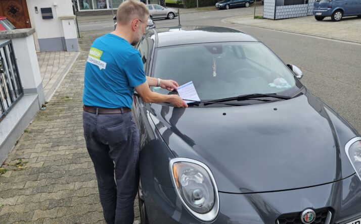 Pilotprojekt zum „Gehwegparken“ startet