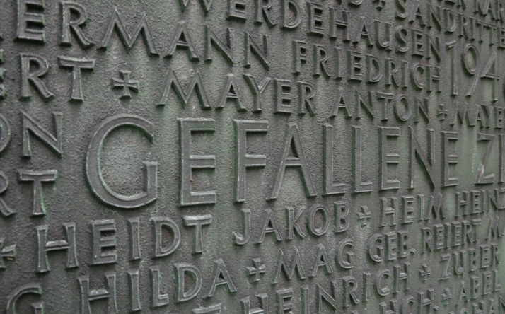 Bronzediebe suchen Walldorfer Friedhof heim