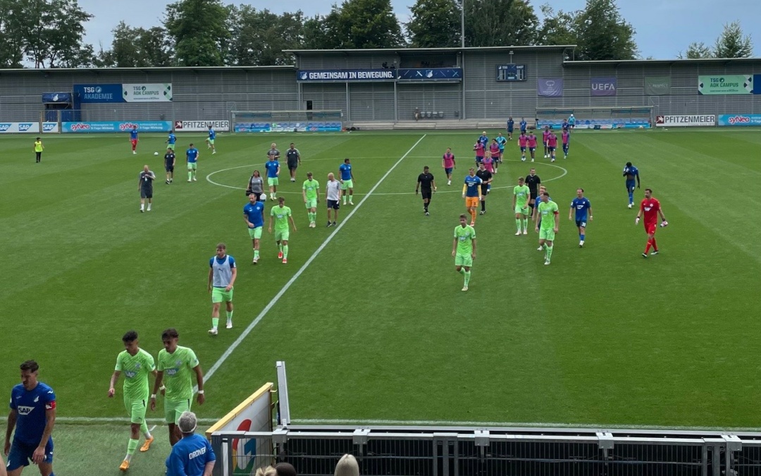 FC-Astoria Walldorf: Hauk trifft hinten und vorne