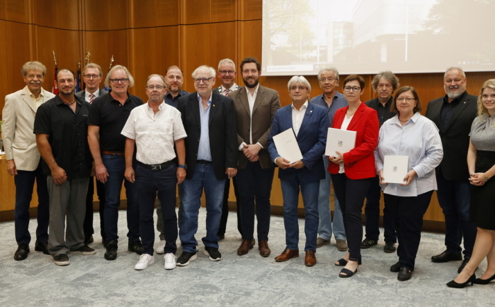 Stadt Walldorf: Bürgermeister ehrte Gemeinderäte für langjährige Zugehörigkeit zum Gremium