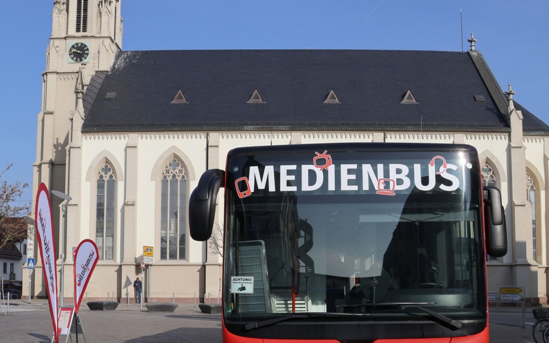 Der Medienbus macht wieder in Walldorf Halt