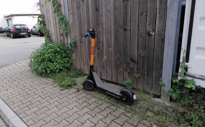 Regeln zum Parken von E-Scootern