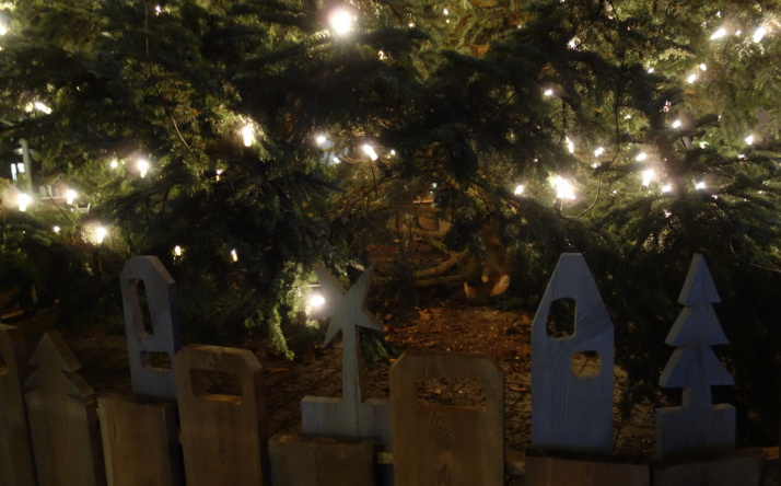 Letzte Vorbereitungen für den Walldorfer Weihnachtsmarkt