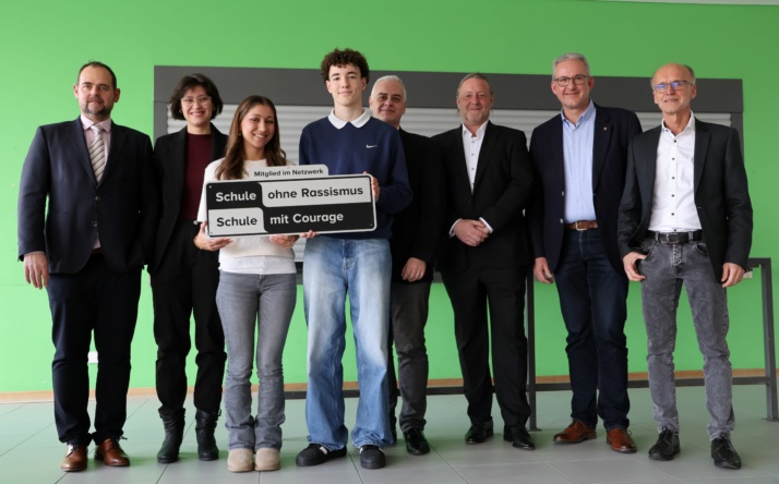 Gymnasium ist Teil des bundesweiten Netzwerks „Mit Courage gegen Rassismus“