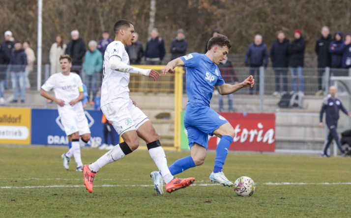 FC-Astoria Walldorf triumphiert in hart umkämpftem Duell gegen die Kickers